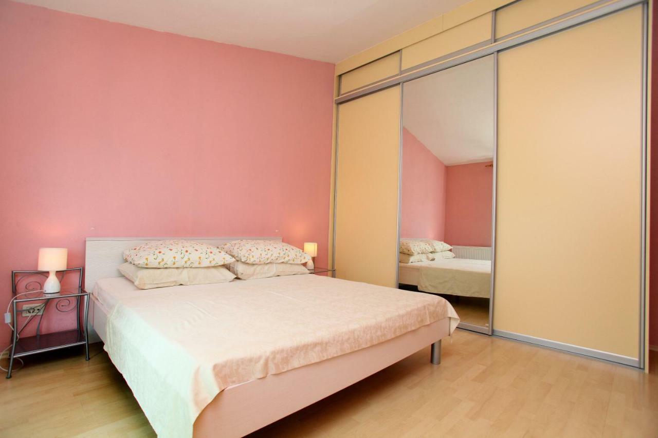Apartman Dinka Трогир Экстерьер фото